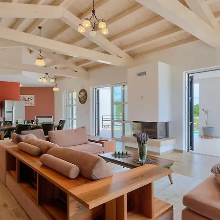 Feriehus Arkaim Pula