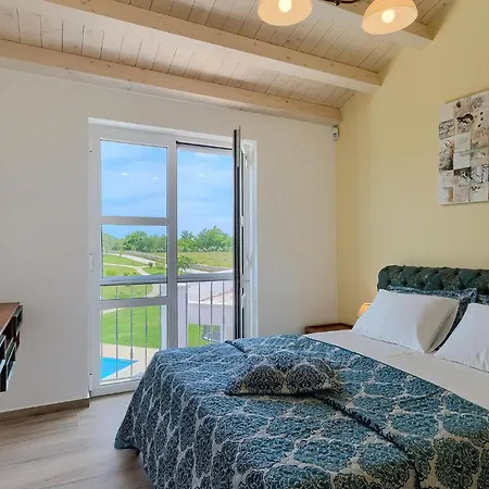 Arkaim Feriehus Pula